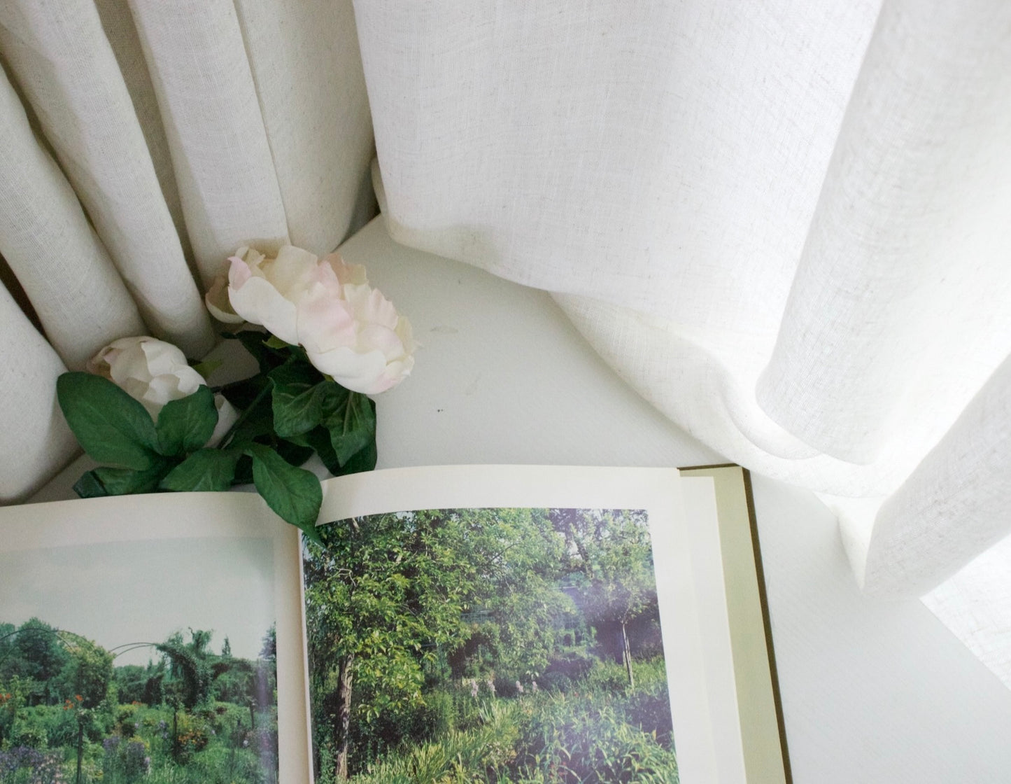 Giverny Garden Book